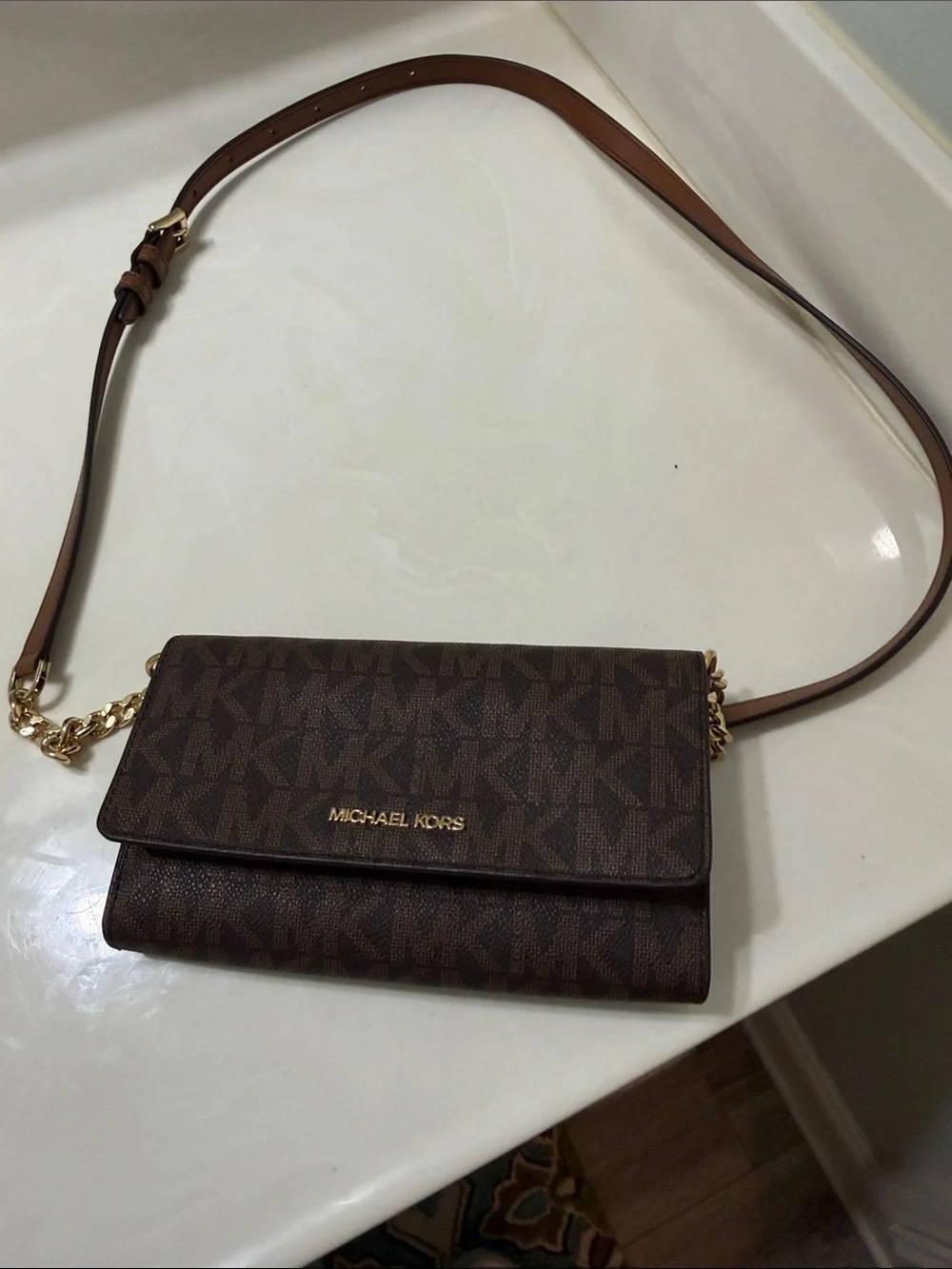 Michael Kors compact michael